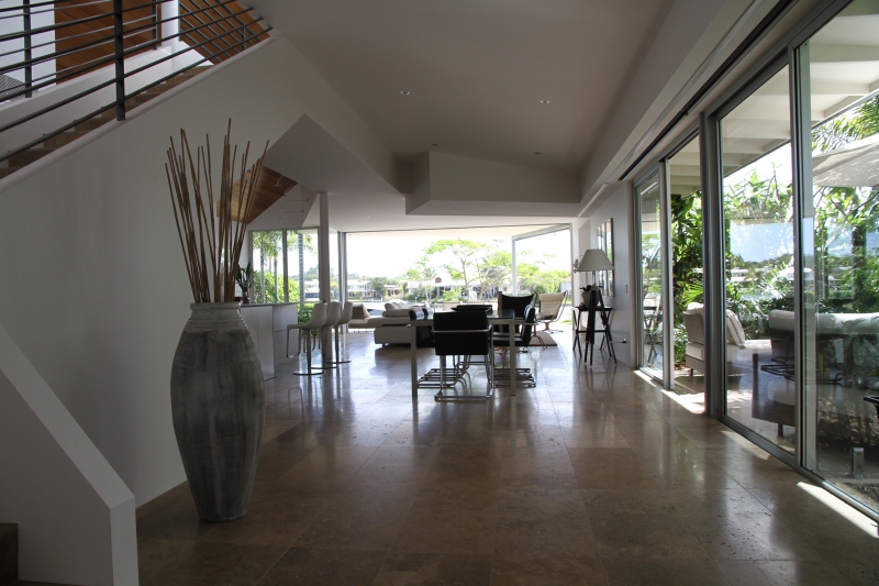 voyage-BAUDINARD SUR VERDON-min_architecture-house-floor-window-home-loft-1014277-pxhere.com